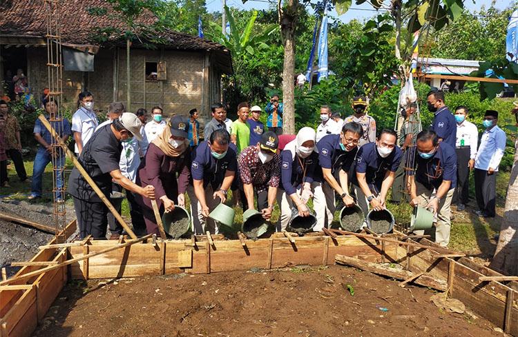 Bank BPD DIY Salurkan Dana CSR Rp270 Juta untuk Rehabilitasi 18 Rumah Tidak Layak Huni